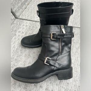 Aquatalua black fine leather booties, mock side zipper, side straps w/buckle, 8